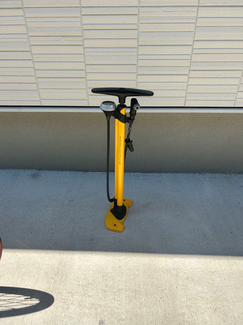 【手渡し限定】Precision クロスバイク Sports ブラック ポンプ付