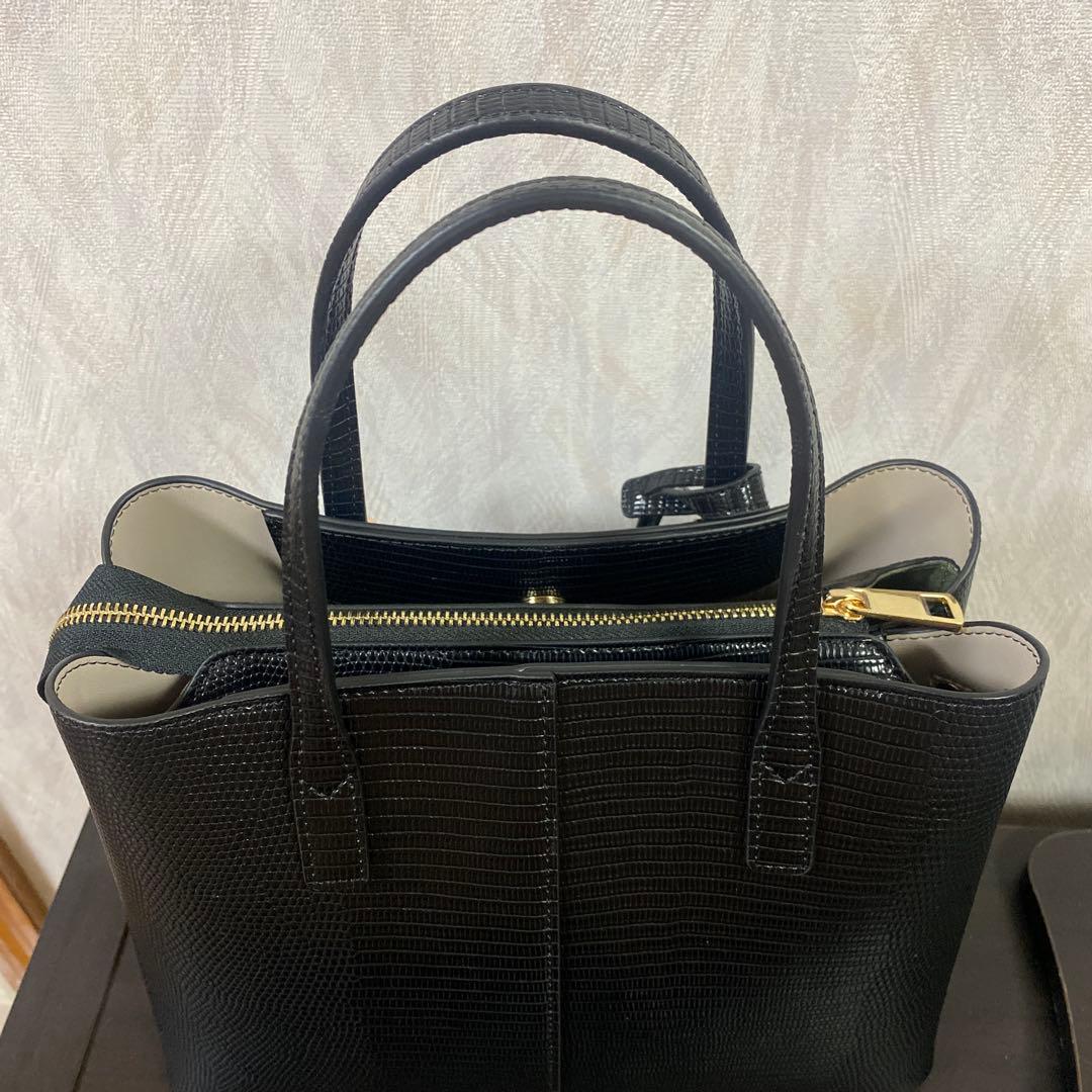 【新品未使用】リザードカタオシゴウヒスムース ハンドバッグ 黒　ダイアナ