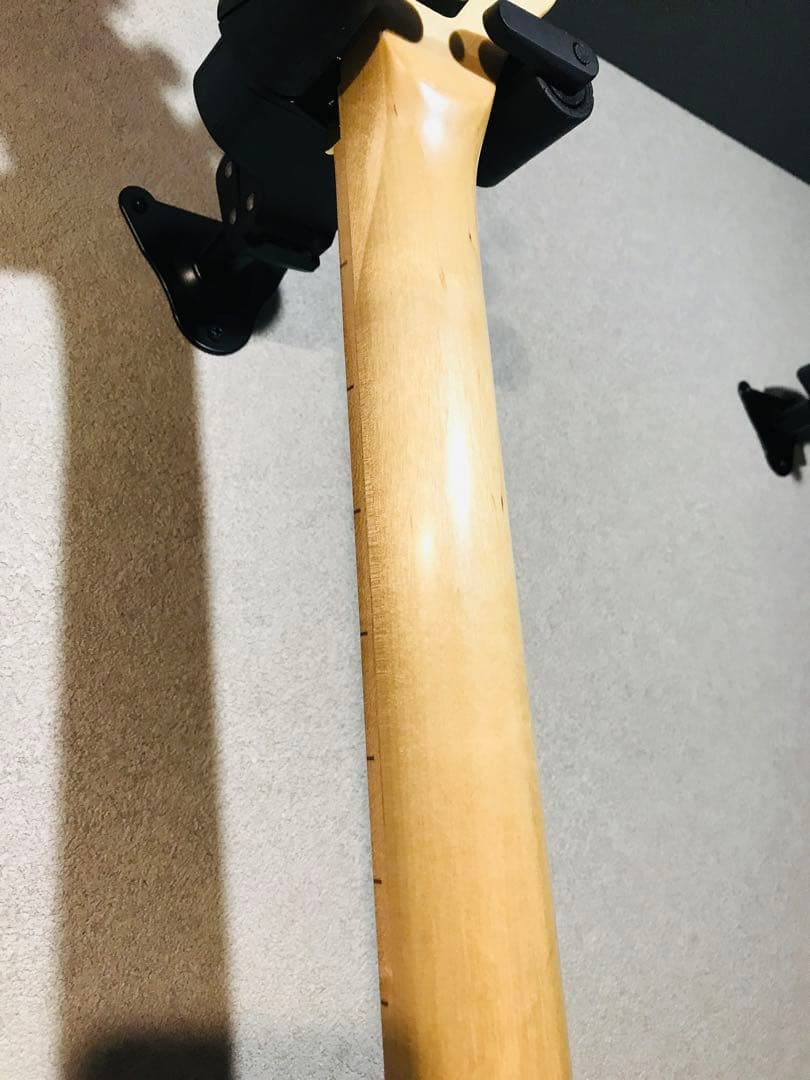 岡本さま　ボンジョビ　リッチーサンボラエレキギター