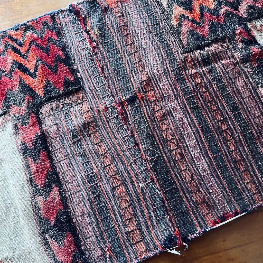手織りアンティーク絨毯 トライバルラグ ヴィンテージ ギャッベ キリム 一点物