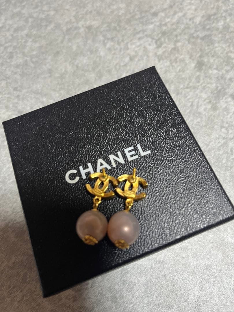 CHANEL ゴールド CCロゴ ピアス