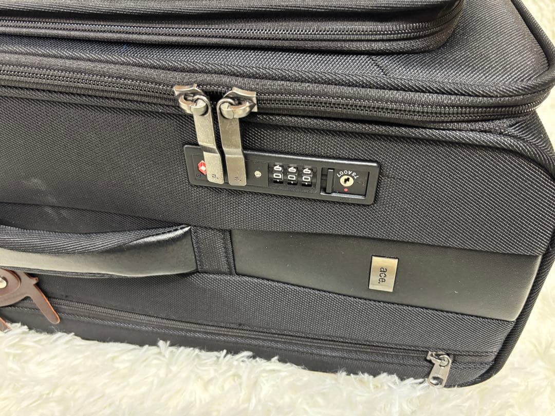 超軽量 美品 【エース】ソフトキャリーケース 57L TSAロック ブラック