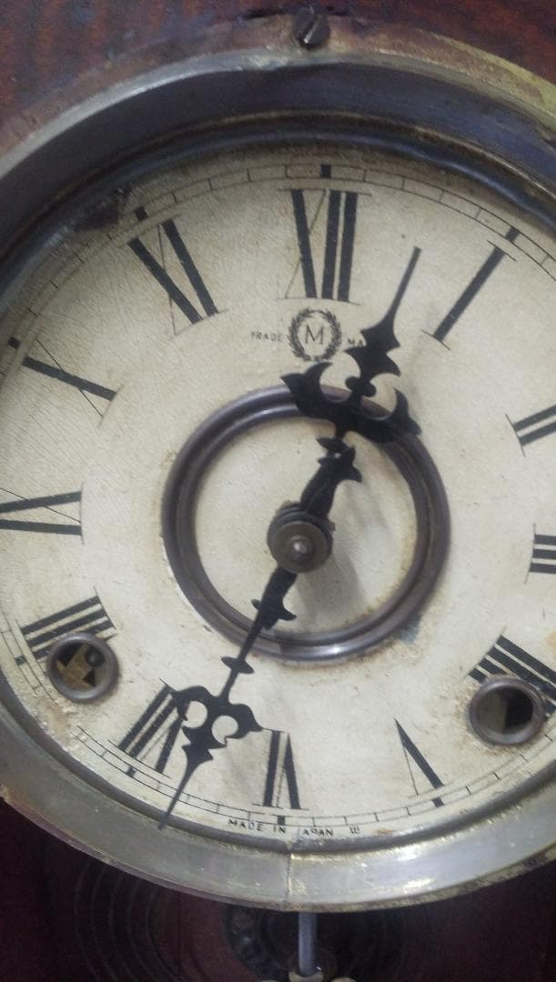 古い柱時計　　②