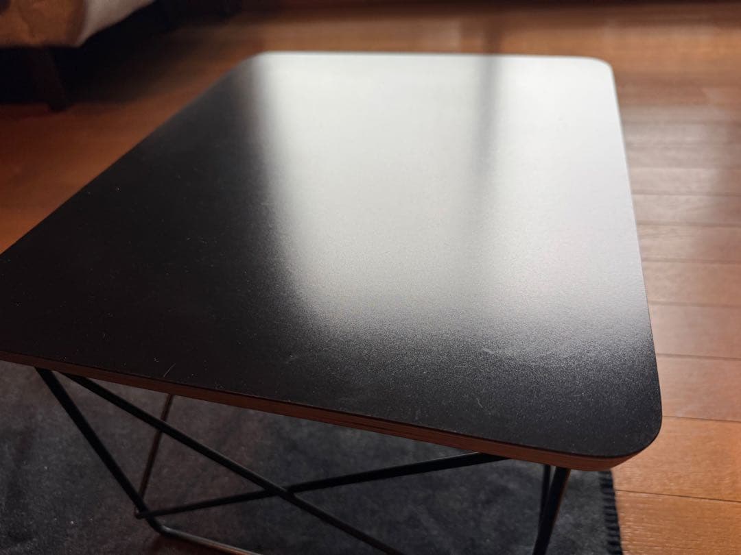 ハーマンミラー イームズワイヤーベーステーブル ブラック×ブラック