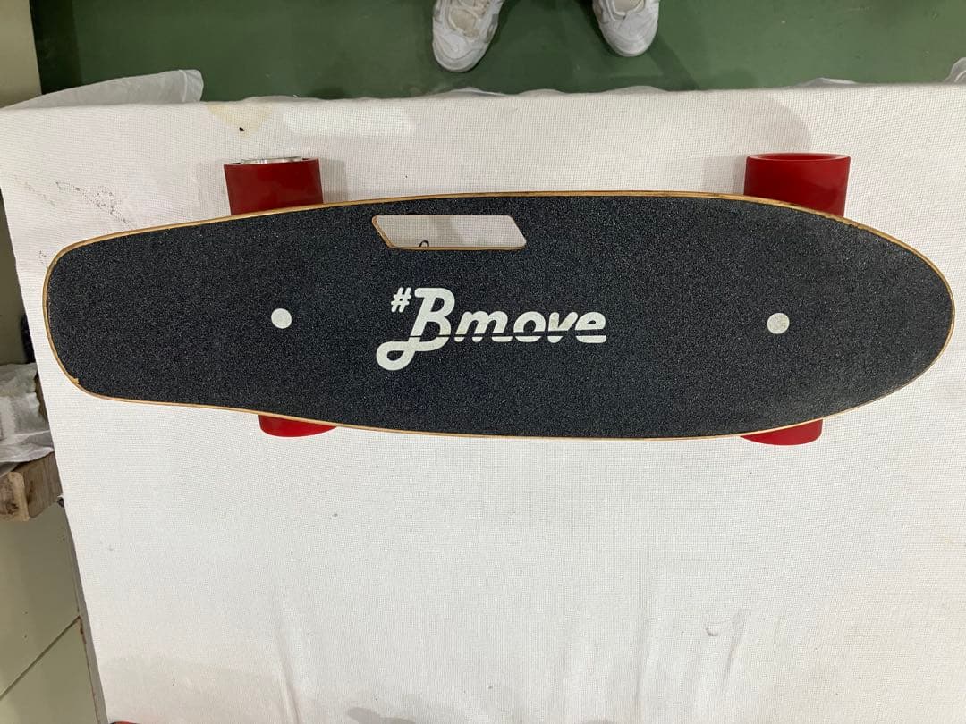 #shoooさん専用Bmove 電動スケボー ブラックデッキ レッドホイール