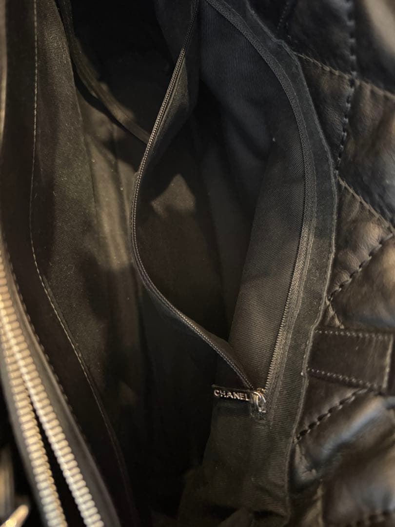 2日間のみ出品。激特価！CHANELシャネルカーフスキンチェーンショルダーバック