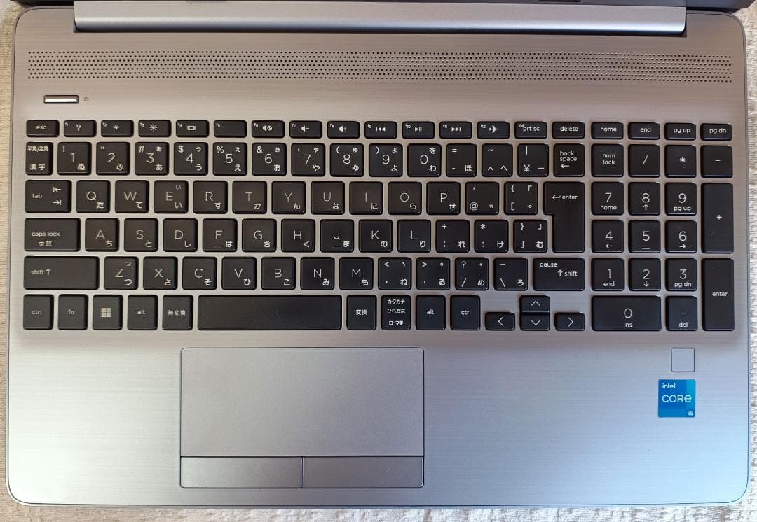 HP 250 G8 第11世代corei5搭載 ③