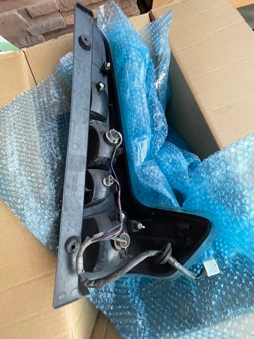 送料込！日産デイズ　B21W ライダー前期テールレンズ　左右セット