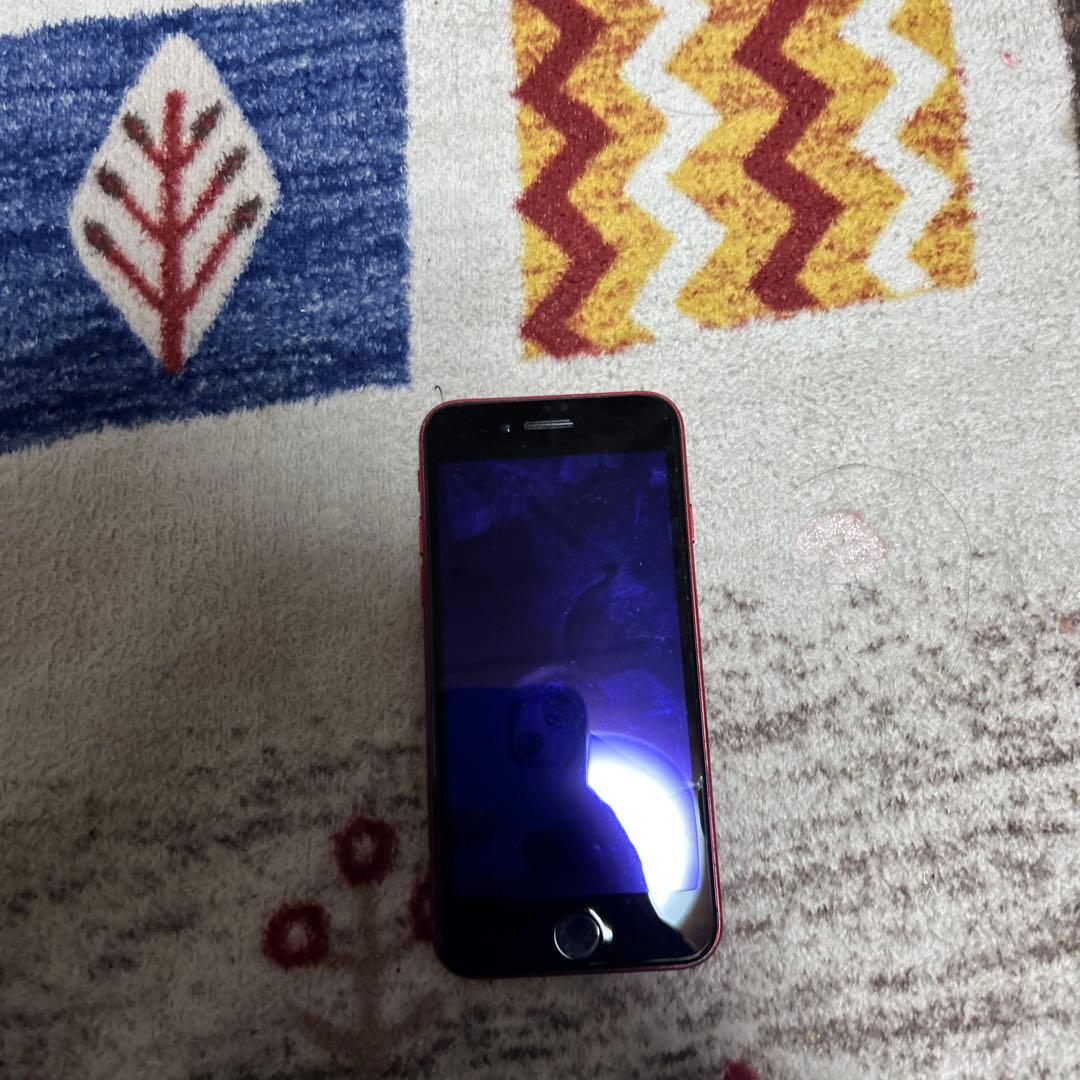 Apple iPhone 8レッド本体