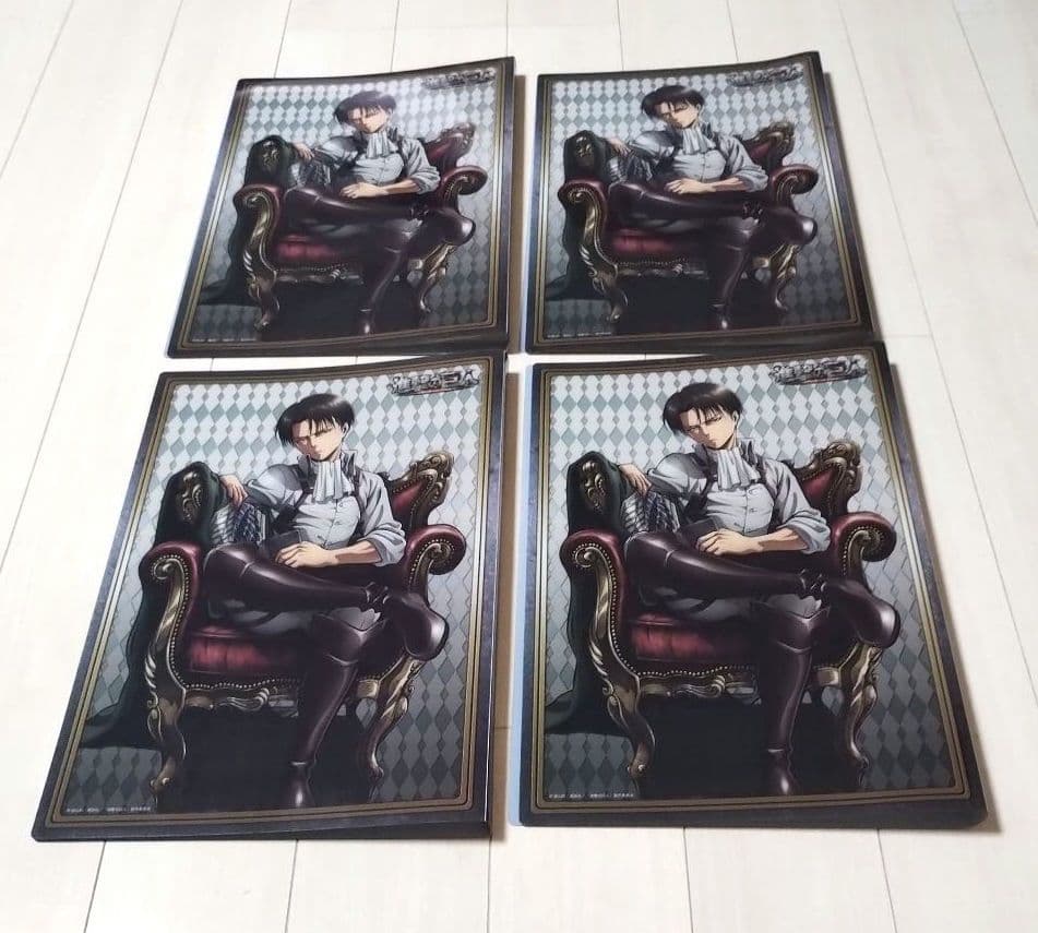 進撃の巨人　リヴァイ　エレン　クリアファイルホルダー　4つセット