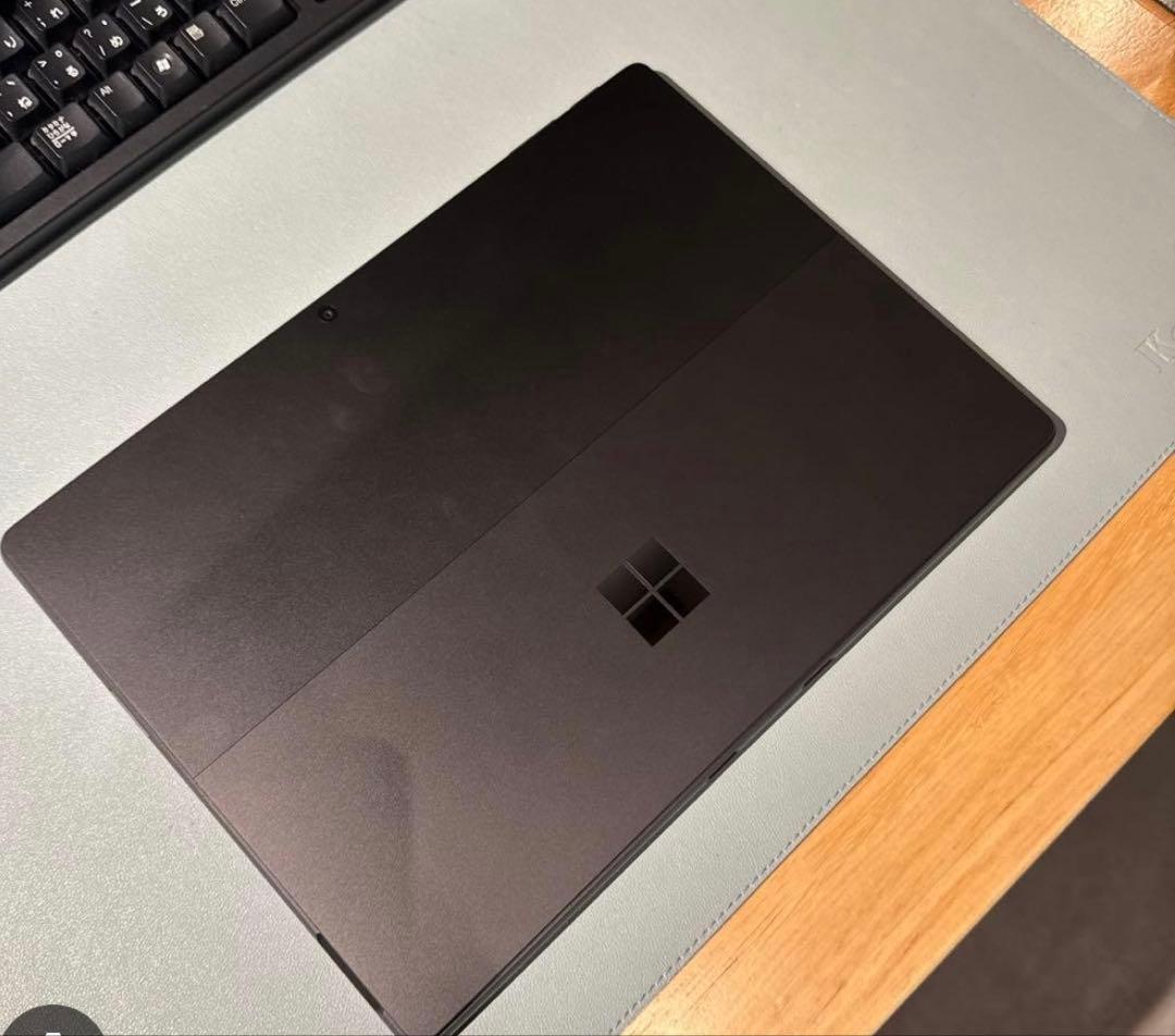EP2-19225 ブラック Surface Pro 第11世代
