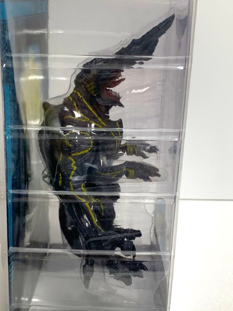 《新品》⭐︎パシフィック・リム　DXアクションフィギュア KNIFEHEAD♪⭐︎