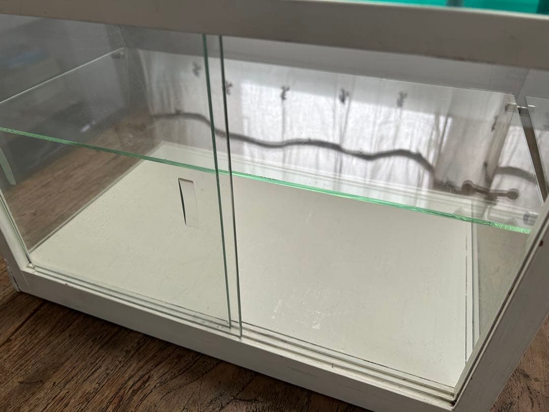 レトロ　台形ガラスショーケース