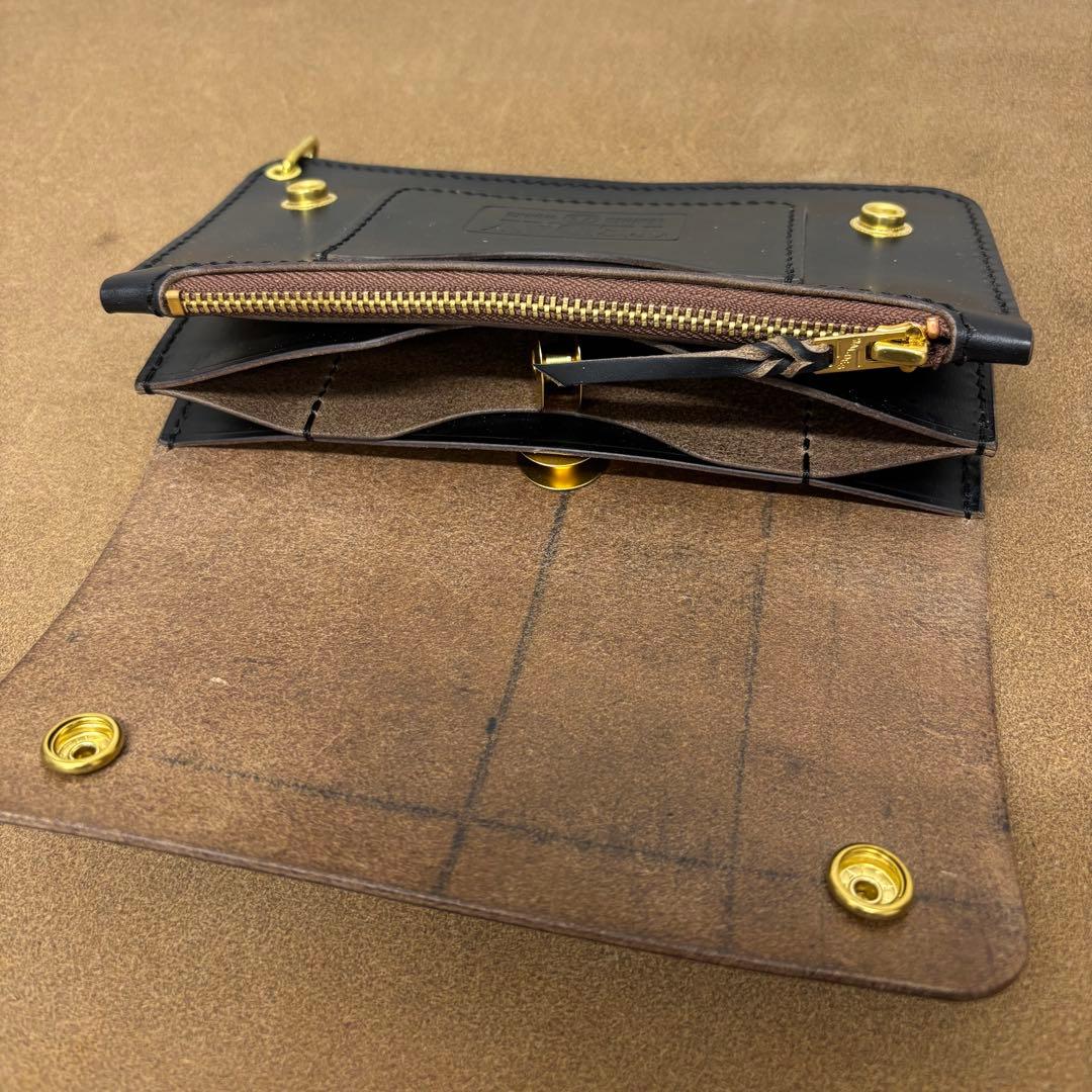 クロムエクセル　トラッカーウォレット　黒　茶心　3層　HORWEEN