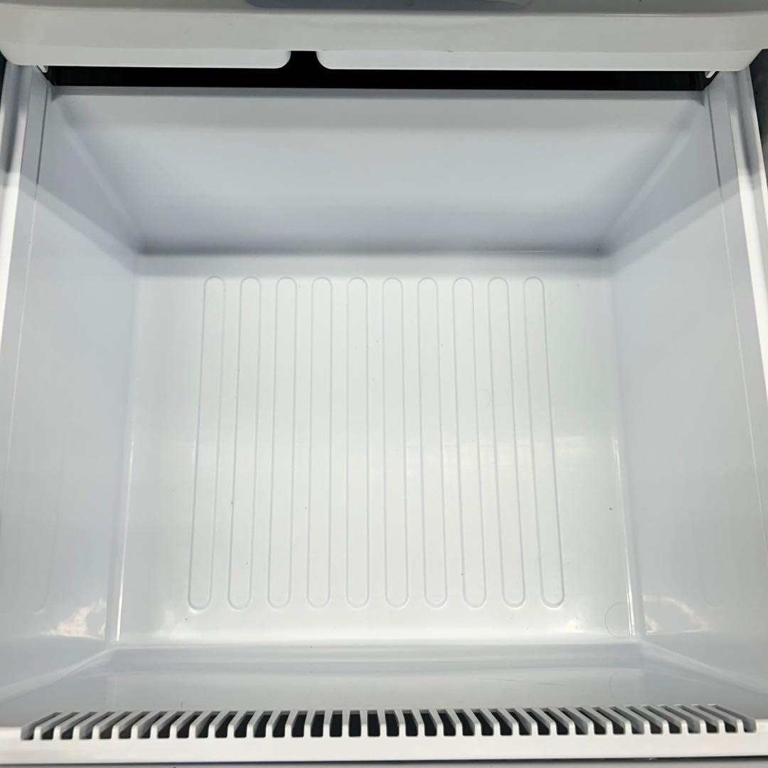 843 SHARP 冷蔵庫　容量300l〜400l 一人暮らし　同棲向け　小型