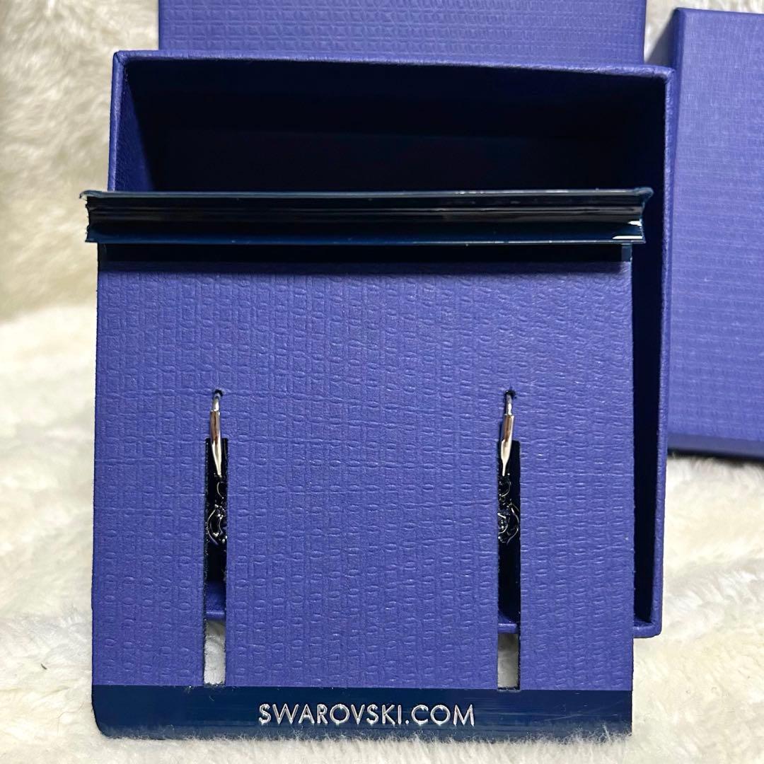 ☆新品☆ スワロフスキー Sparkling Dance Round ピアス