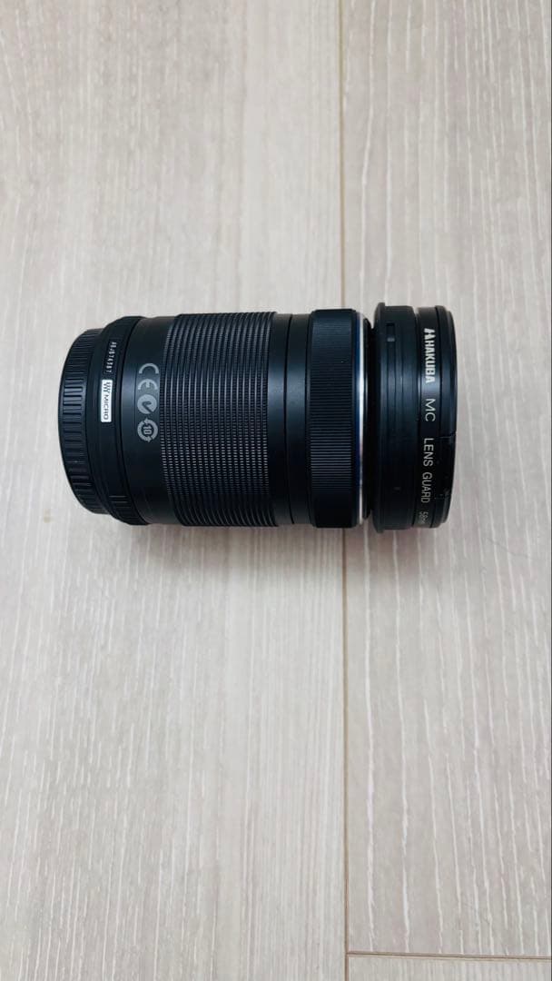 OLYMPUS OM-D E-M10 本体　レンズ付き