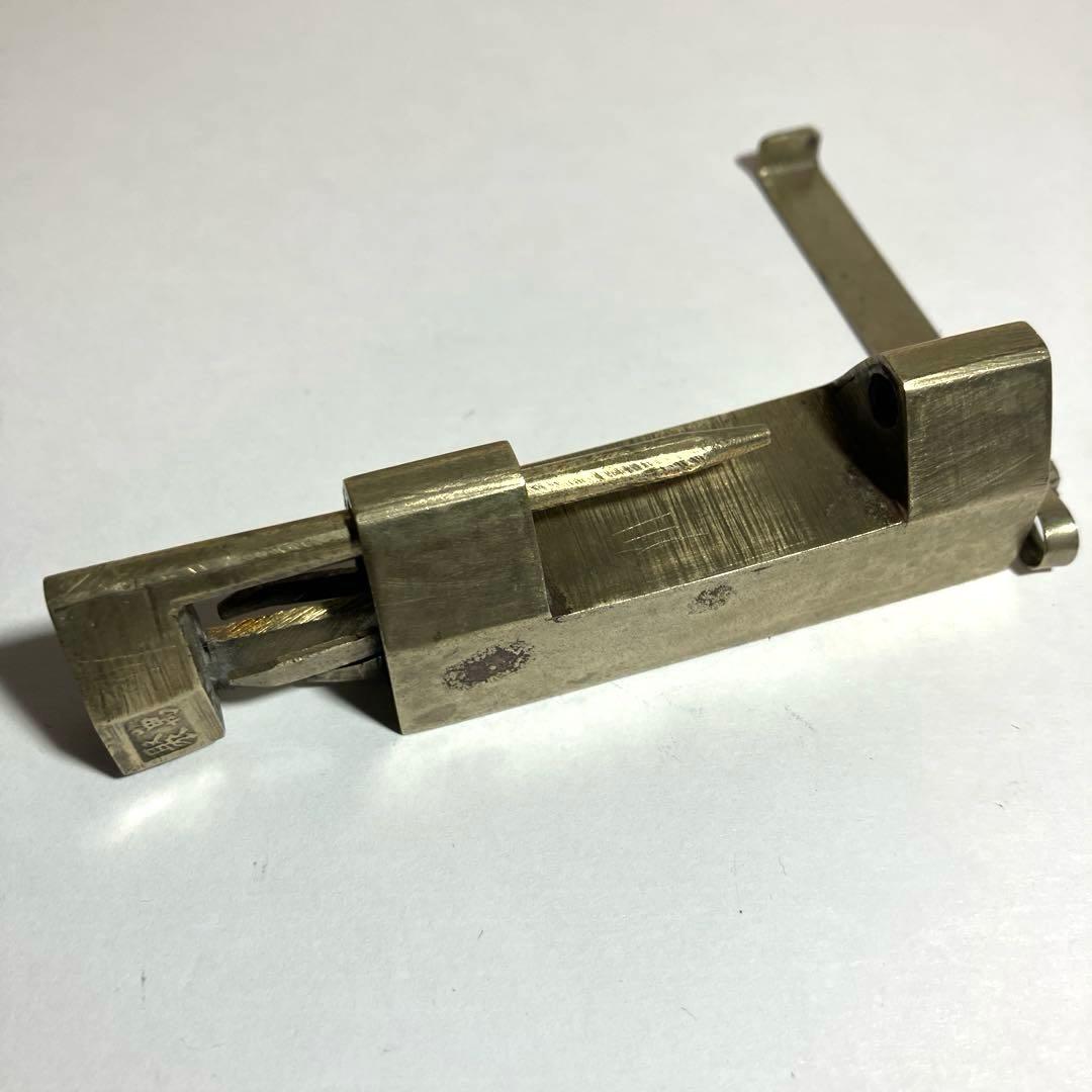 解錠試してみて下さい（その２）「解錠方法が特徴的な李朝銘入り骨董錠前」