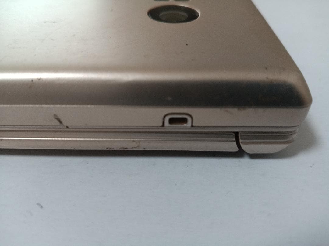 ☆ SoftBank かんたん携帯11 A207SH ゴールド