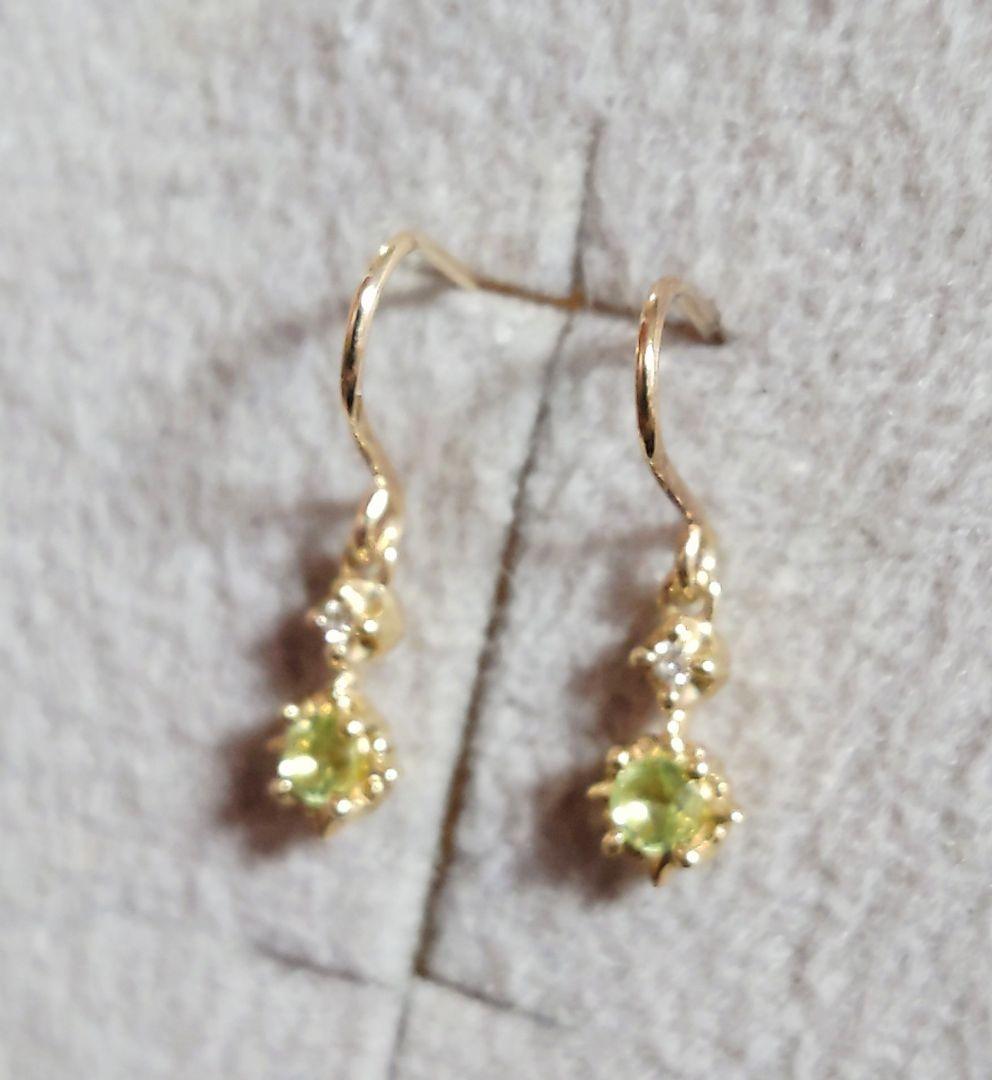 4℃　k10金 ピアス　ダイヤモンド　ペリドット