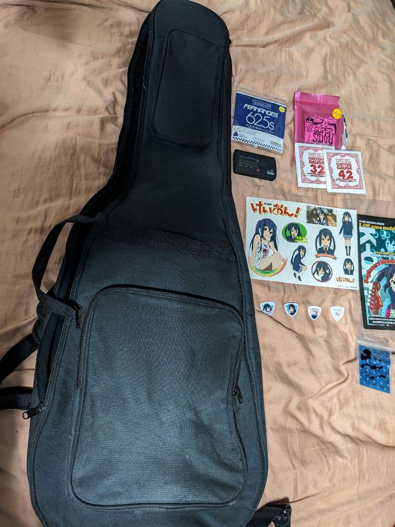 限定版 けいおん！中野梓 モデルギター 中古美品 ソフトケース シール ピック有