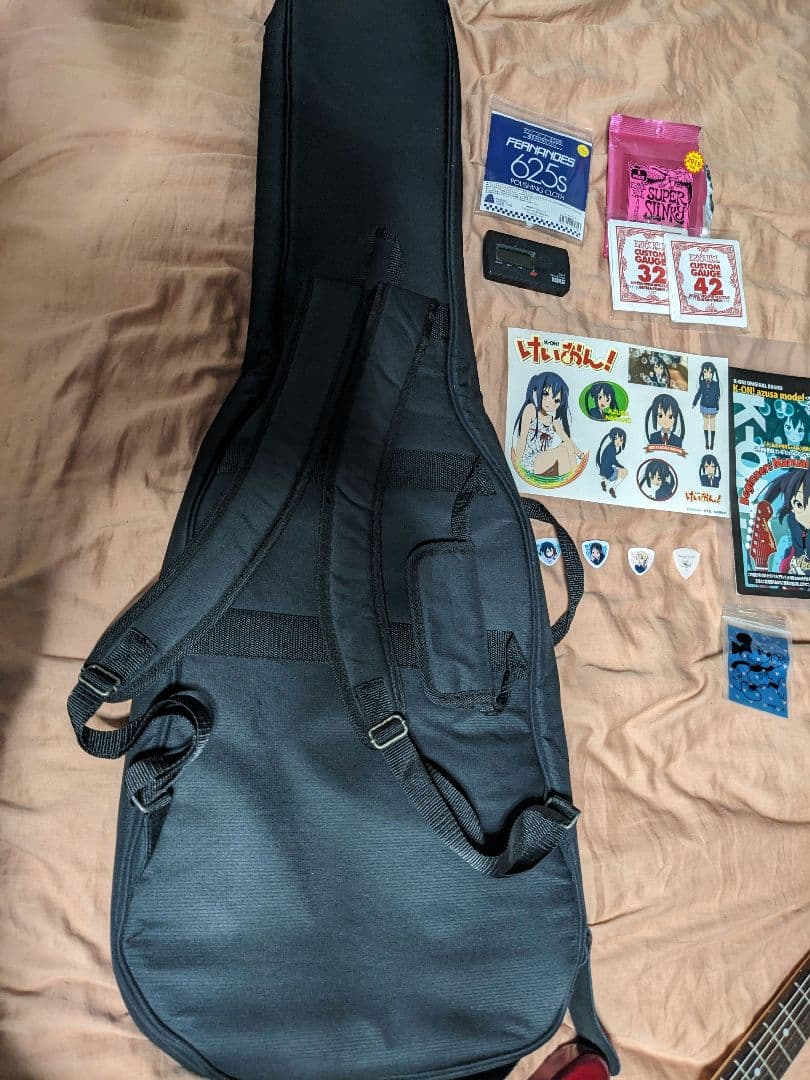 限定版 けいおん！中野梓 モデルギター 中古美品 ソフトケース シール ピック有