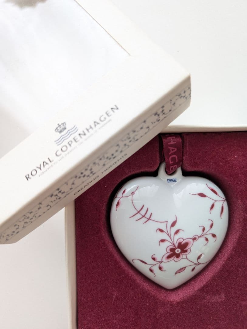 ロイヤルコペンハーゲン オーナメント アニュアルハート パープルローズ