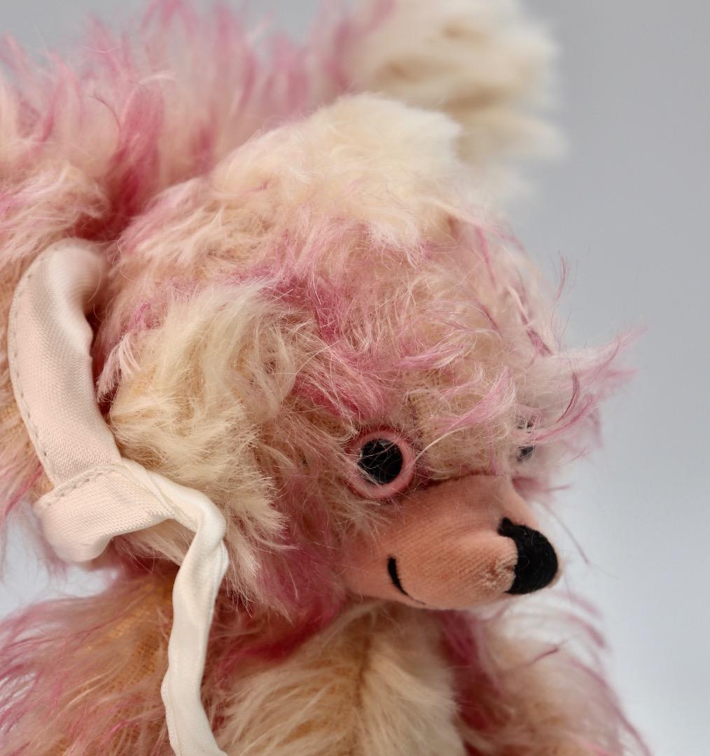 コレクション TOY MUSEUM TIPPED PINK BUNNY PUNKINHEAD