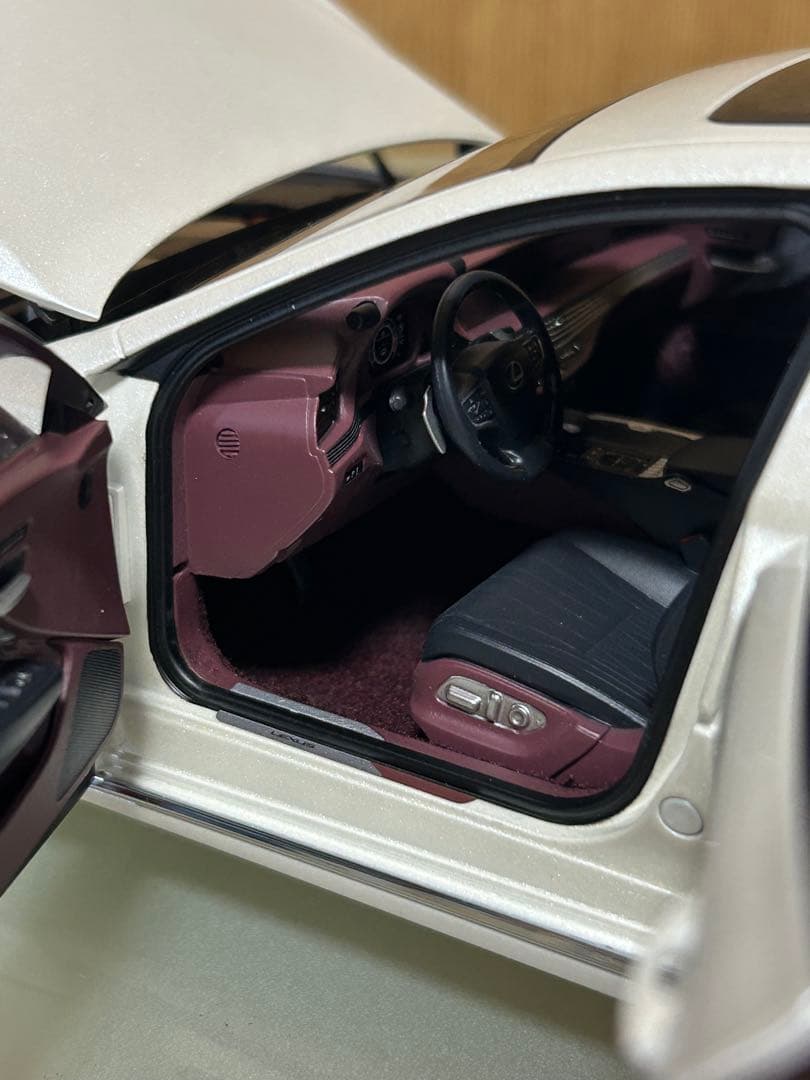 オートアート(AUTOart) 1/18 レクサス LS500h レア品