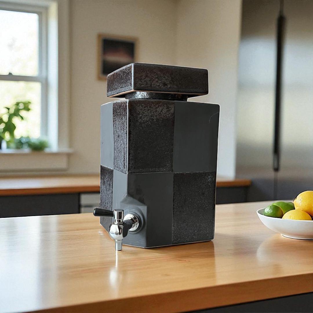 【常滑焼】黒市松焼酎サーバー　3L