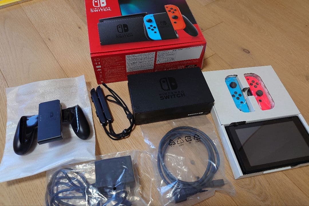 NintendoSwitch本体2024年購入 動作確認済/付属品完備