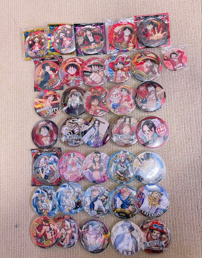 日本限定ONE PIECE ルフィ ロー サボ エース 輩缶バッチ 53個セット