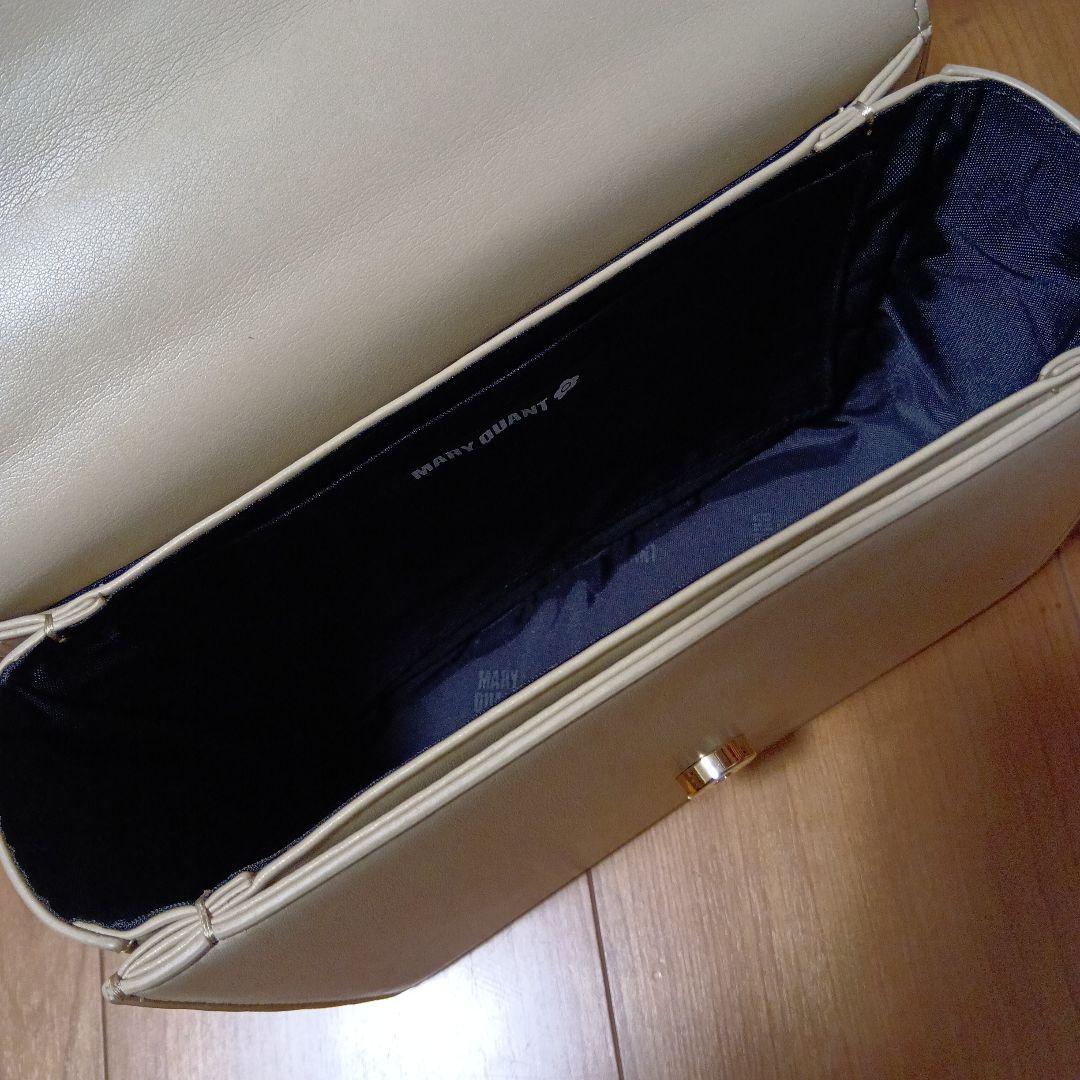 マリークワント　ベージュ アクセントメタルデイジー　ショルダーバッグ　新品