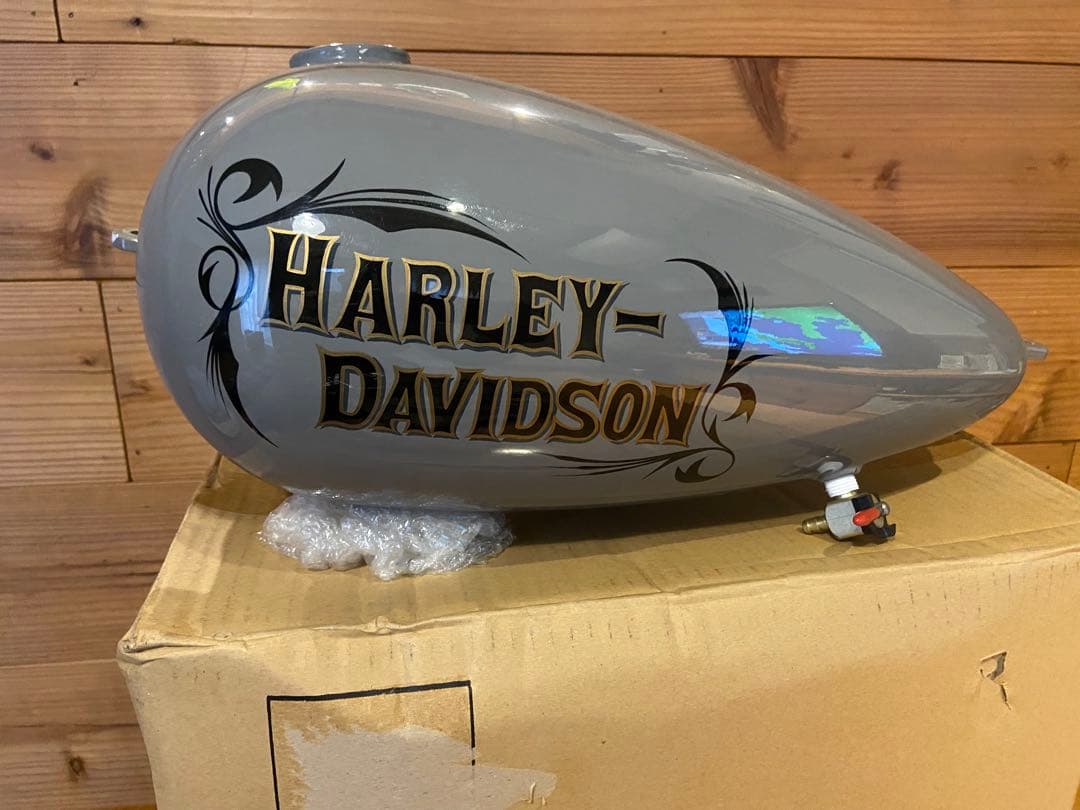 ダイナ　ハーレー　ピーナツタンク