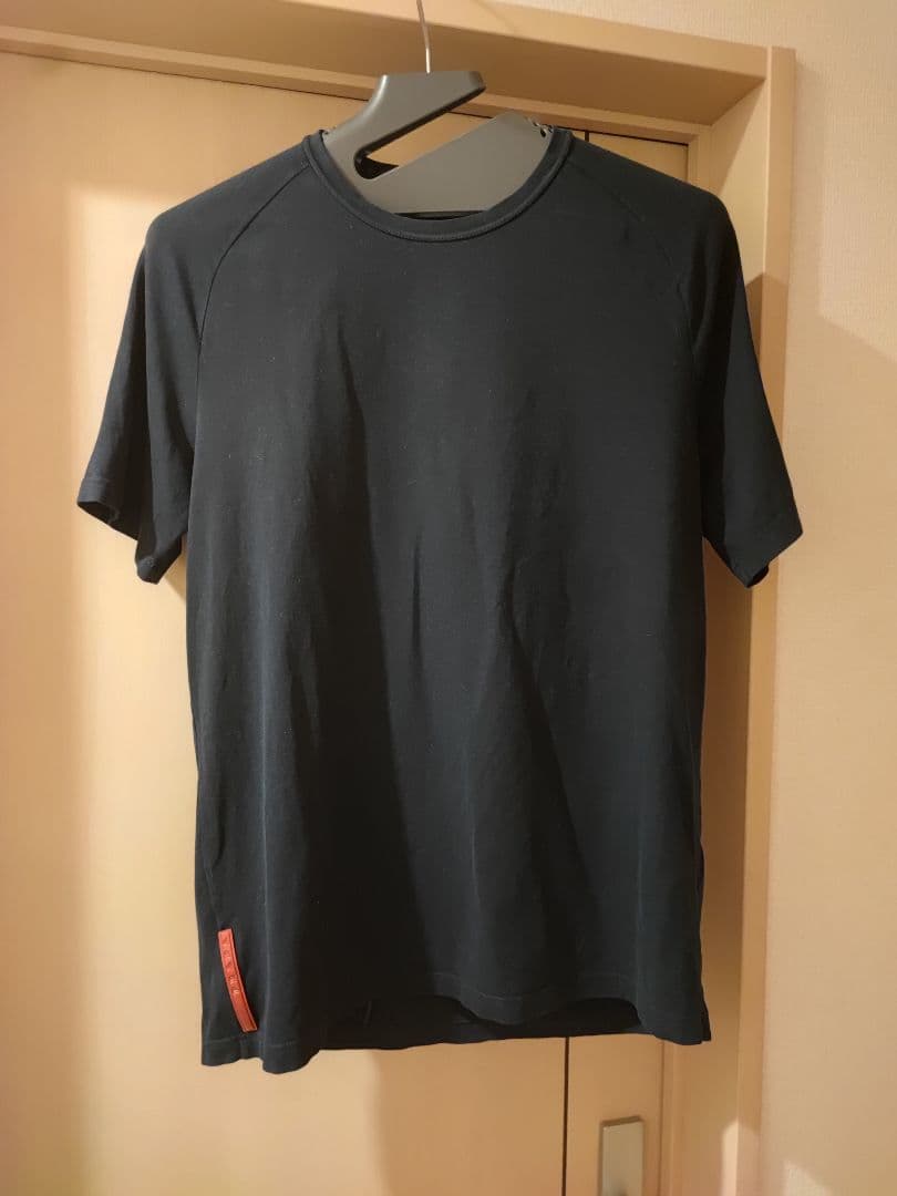 PRADA 黒 Tシャツ イタリア製