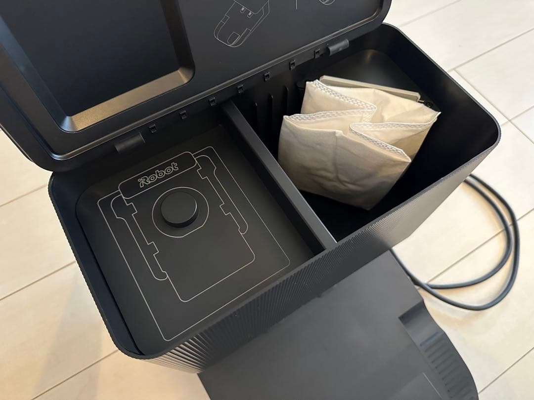 Roomba j7+ ルンバ　ロボット 掃除機