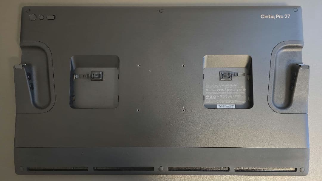 Wacom Cintiq Pro 27 本体