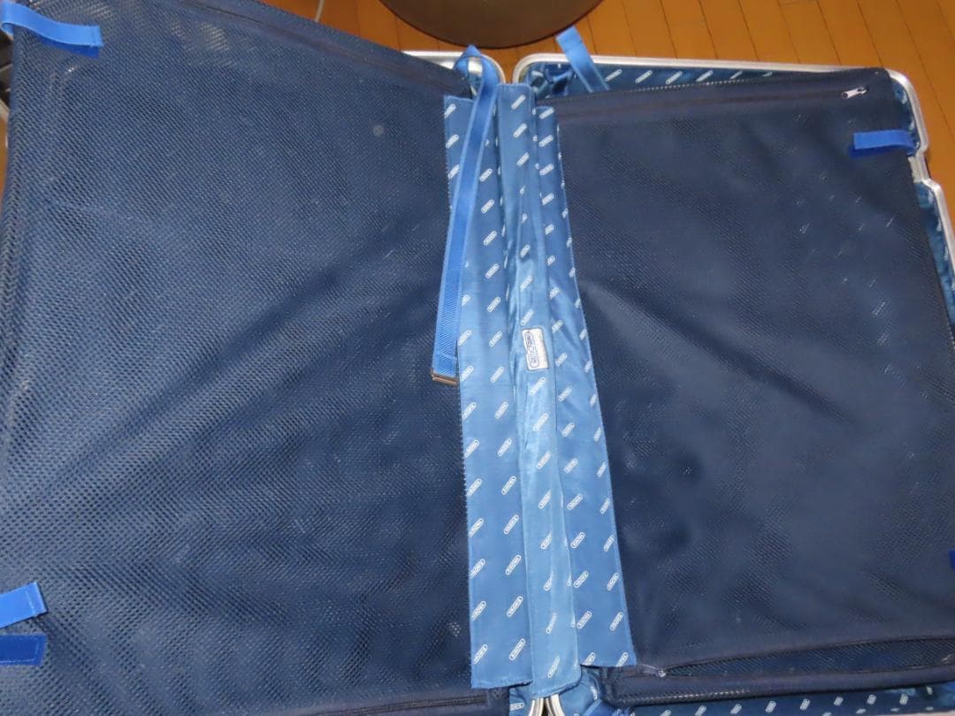 青ロゴ　RIMOWA TOPAS 104L CABIN キャリーケース　リモワ