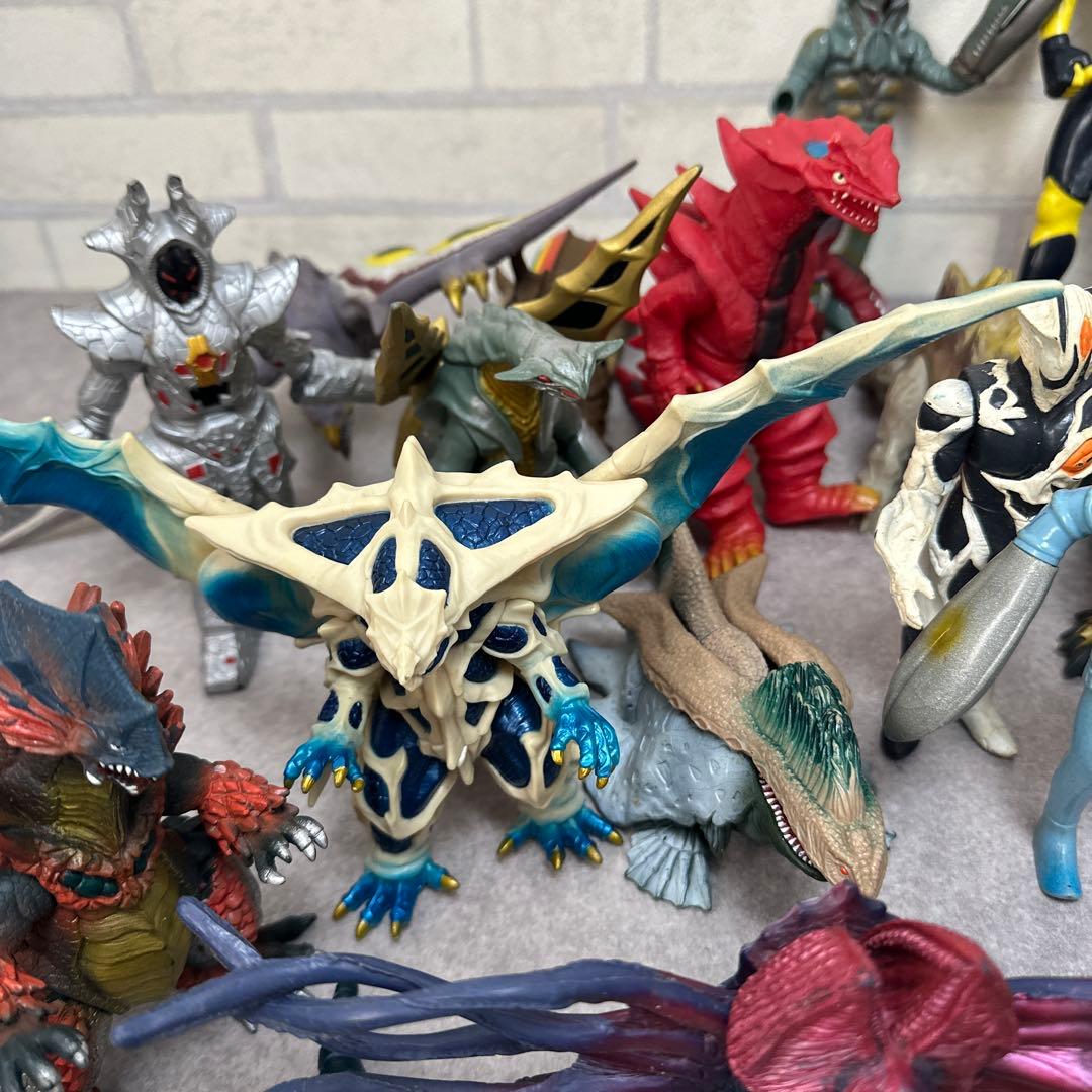ウルトラマンシリーズ 怪獣 ソフビ おもちゃ 大量 まとめ 円谷プロ 約40体