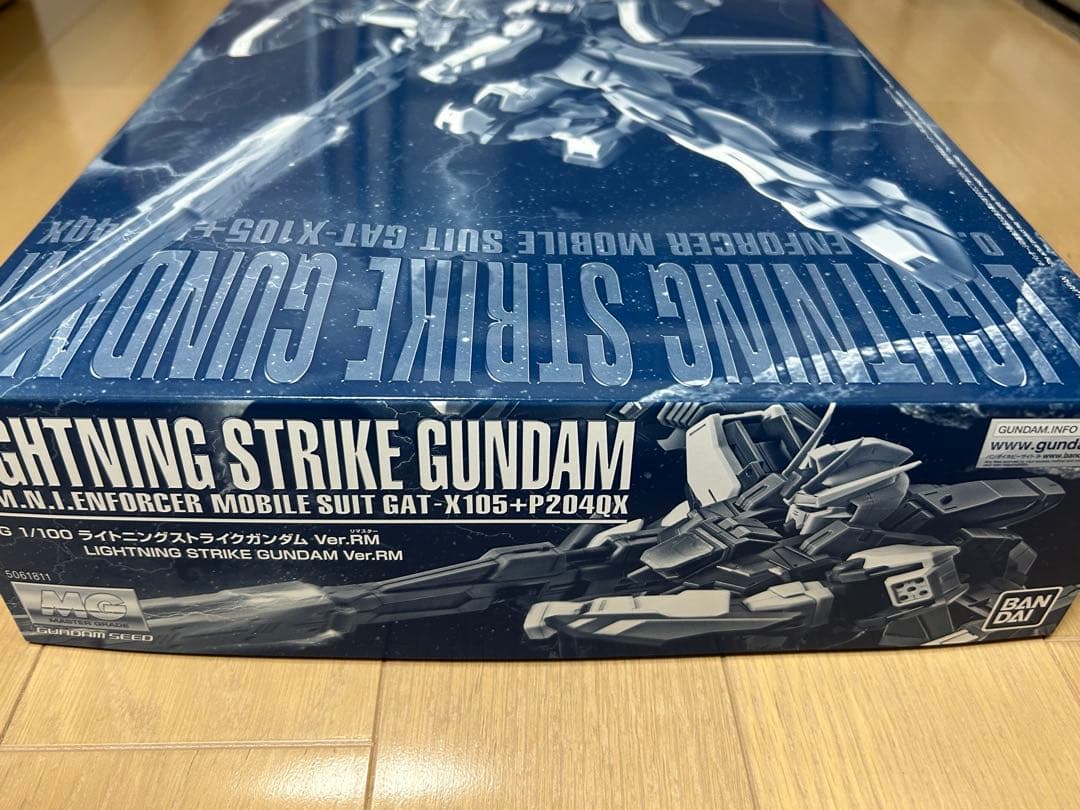 ガンプラ MG ライトニングストライクガンダム 未組立