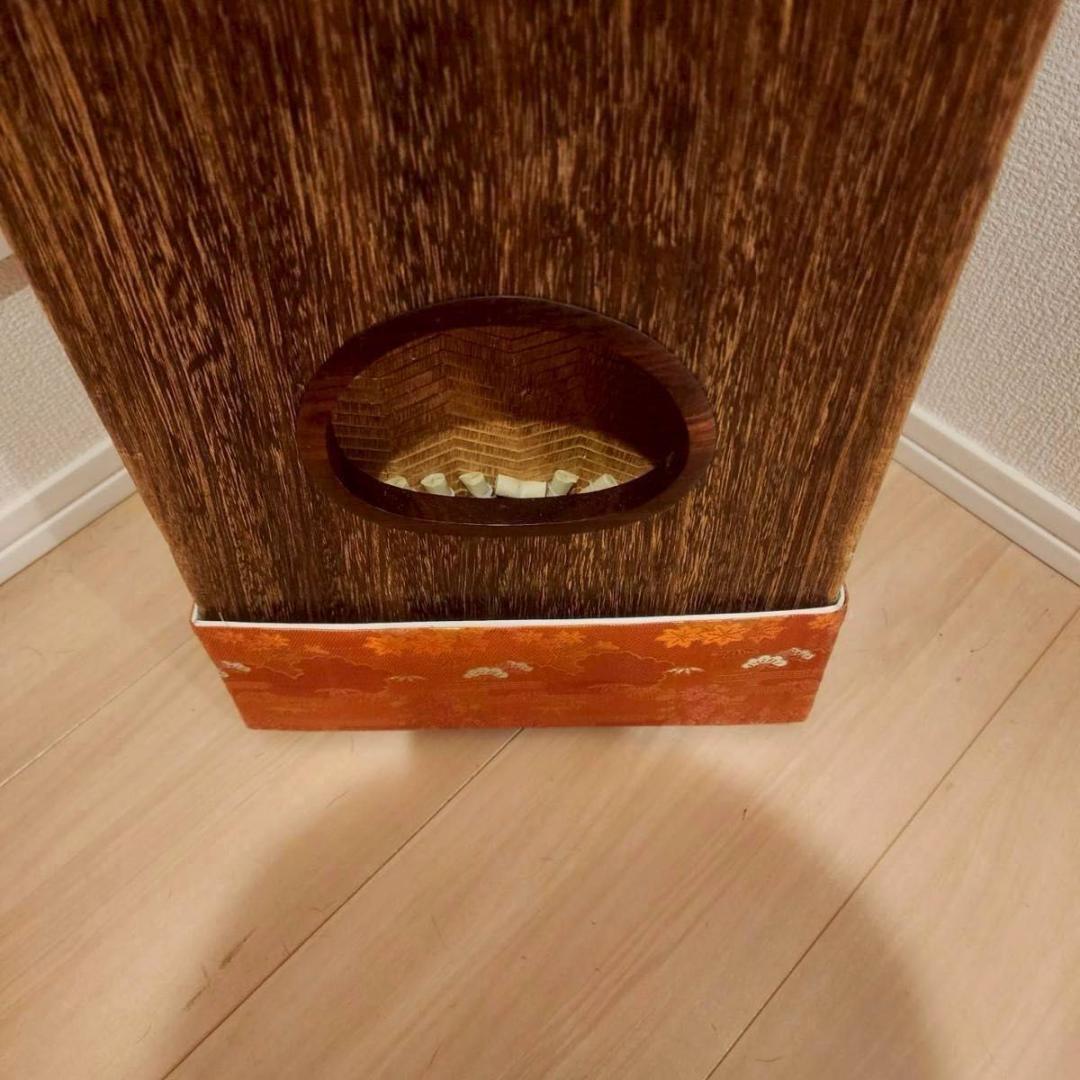 高級琴　綾杉彫り　くり甲　13弦 口前金装飾　竜舌金蒔絵