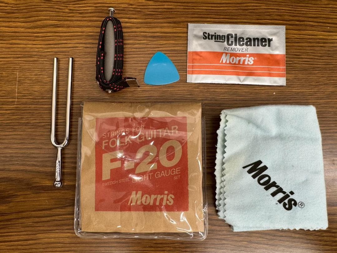 Morris アコースティックギター　TF-50　ハードケース付き　中古