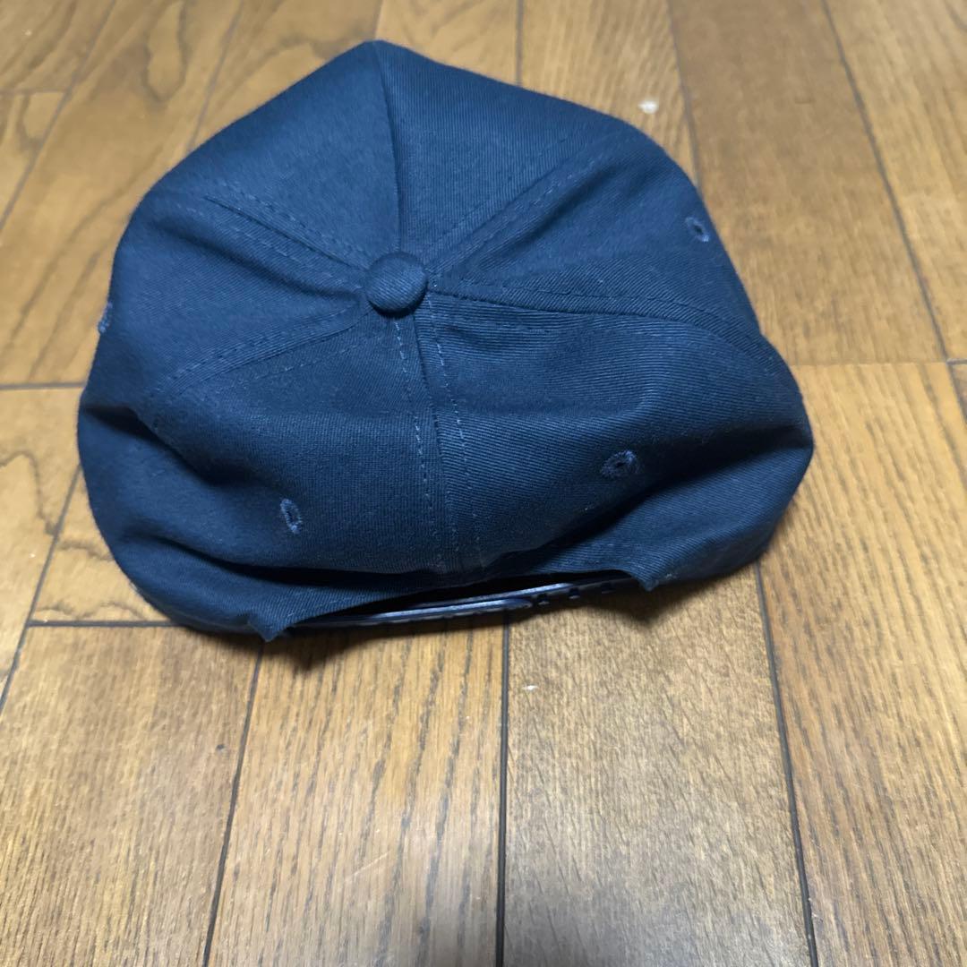 ネイビー 刺繍ロゴキャップ oMA