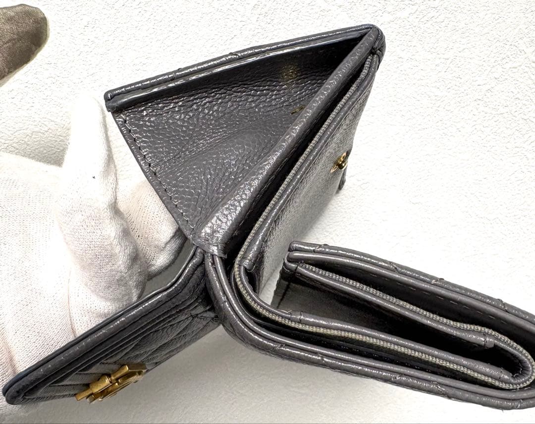 シャネル ボーイシャネル キャビアスキン コンパクトウォレット グレー