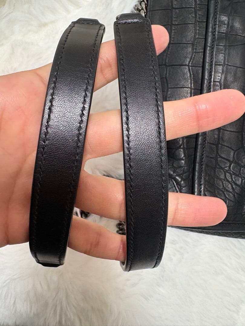 Saint Laurent Paris サンローラン　チェーンバッグ