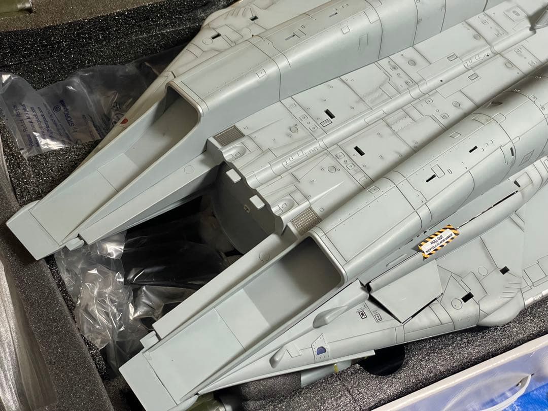 JSI 1/18 F-14A トムキャット VF-154 ブラックナイツ