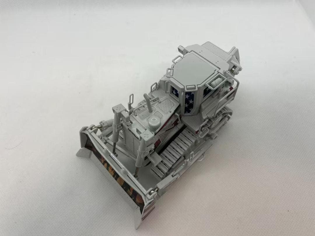 ミニカー 505-026 DM 1/50 CAT D8T TRACK-TYPE