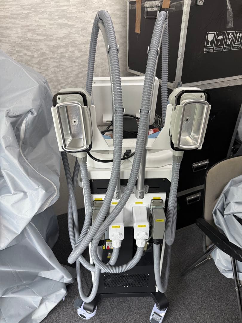 怪物ダイエット特化マシン！脂肪冷却 電磁パルス痩身 / スカルプト