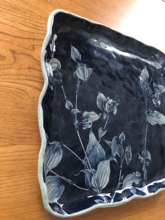 角皿　野の花　辻修作品