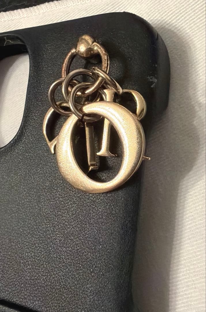 Christian Dior iphone15 ケース カナージュチャーム　箱付